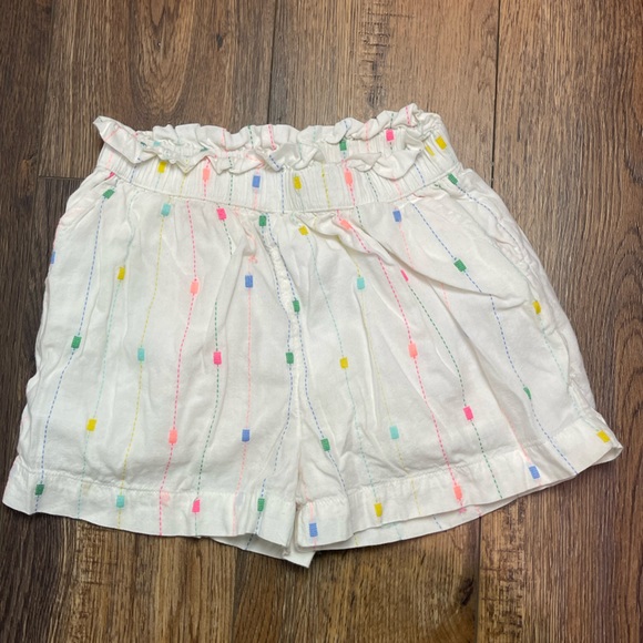 White shorts with fun print 3T - Picture 5 of 7